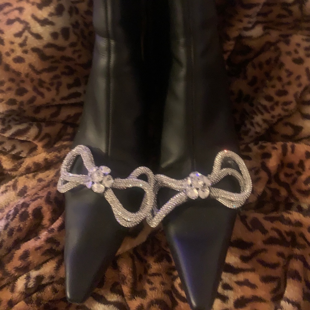 Mach & Mach Crystal Boots 🖤🖤🖤